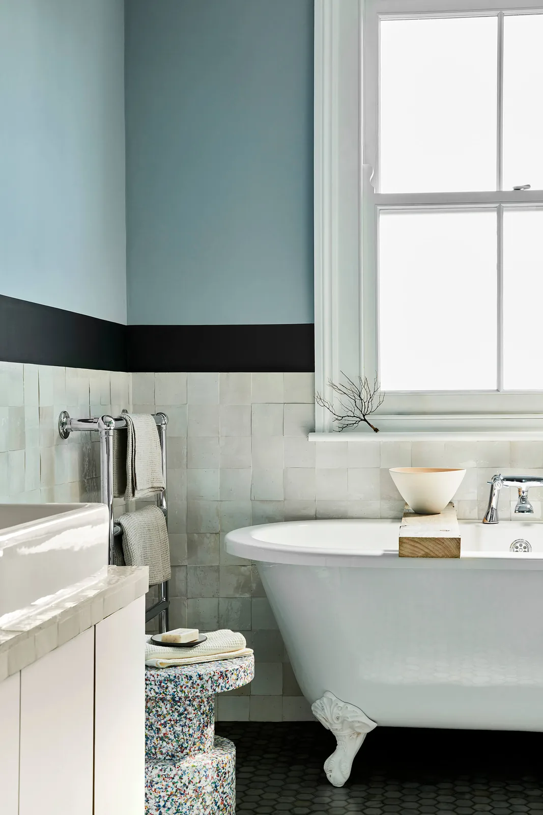 Bone China Blue 107, Lamp Black 228