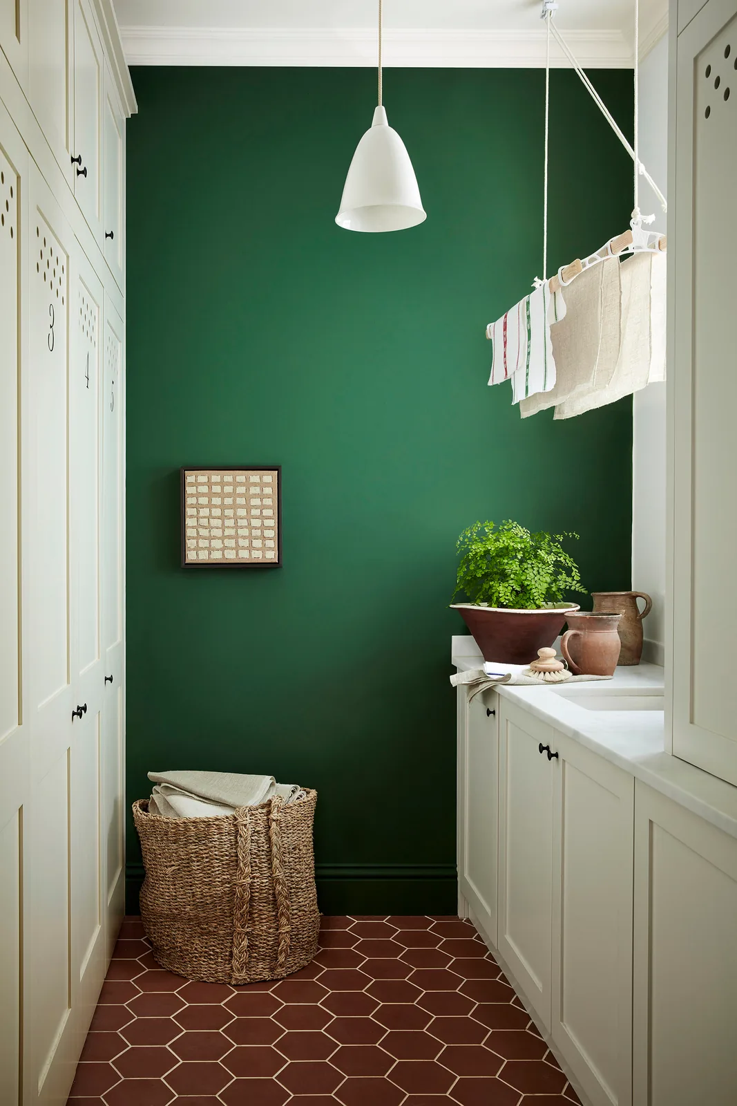 Portland Stone - Pale 155, Dark Brunswick Green 88, Portland Stone - Light 281