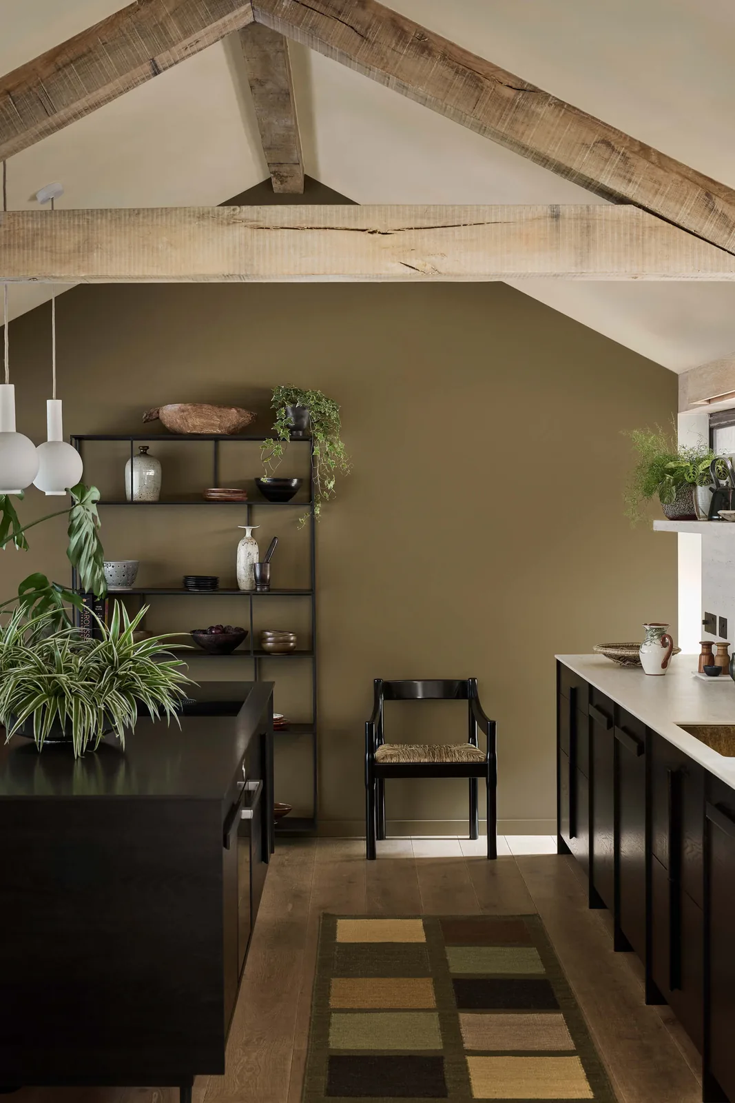 Travertine-Mid-Light Bronze Green