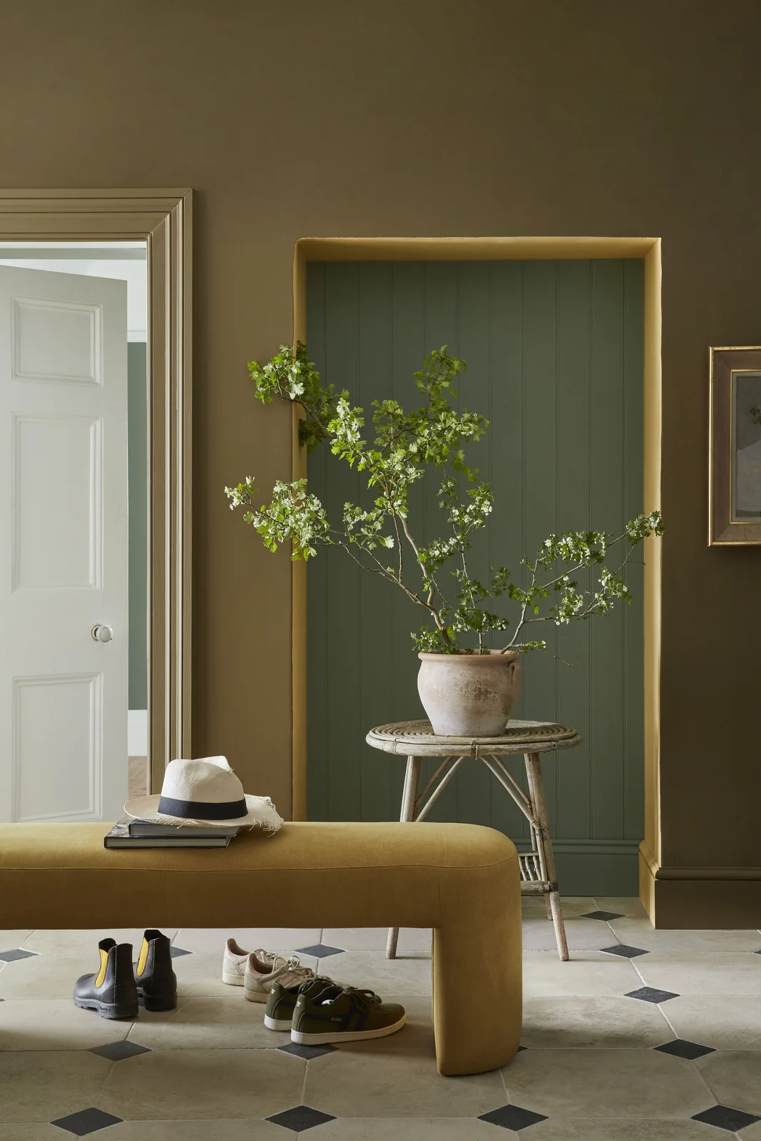Light Bronze Green 123, Ambleside 304, Bassoon 336
