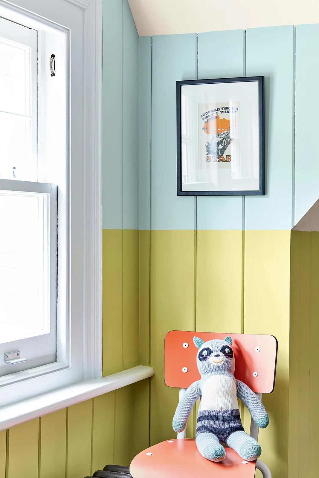 Brighton 203, Pale Lime 70 - Detail