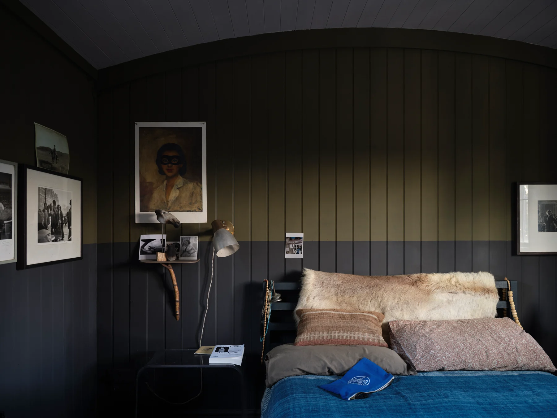 Farrow & Ball: Broccoli Brown, Dove Tale, Liquorice
